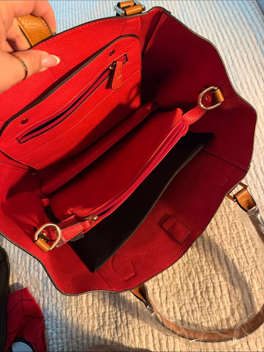 Everyday Structured Tote Bag in Tan - Picture 2 of 4